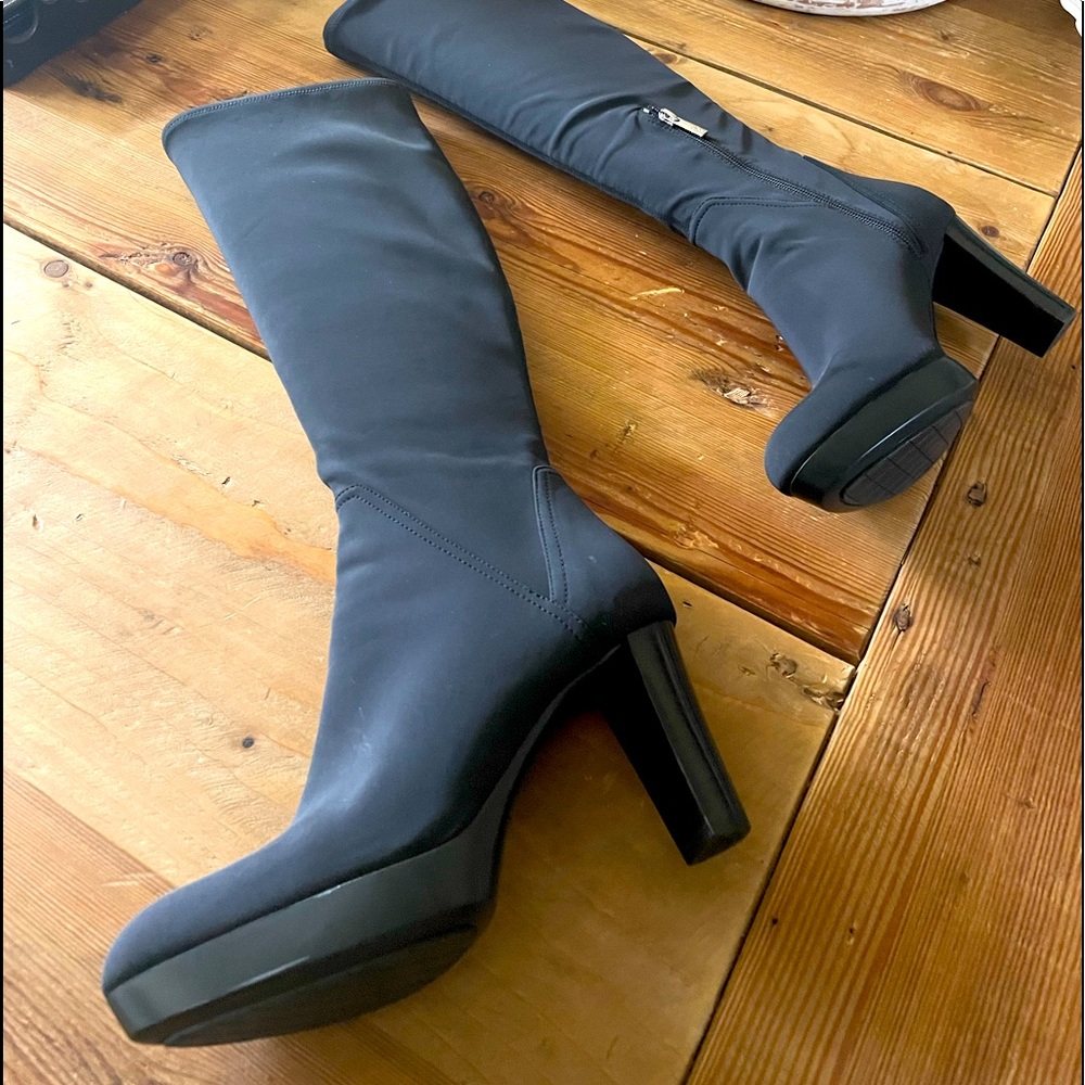 Boots women Donald J Pliner  Black size 8